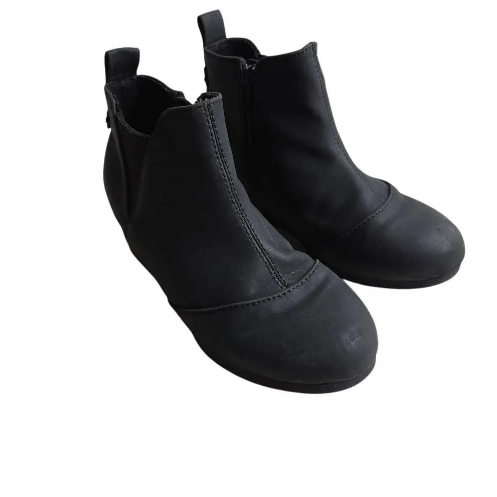 Toms Black Boots 13.5